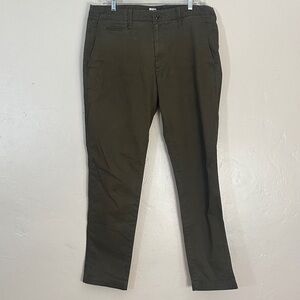 GAP Men's Dark Olive Chinos